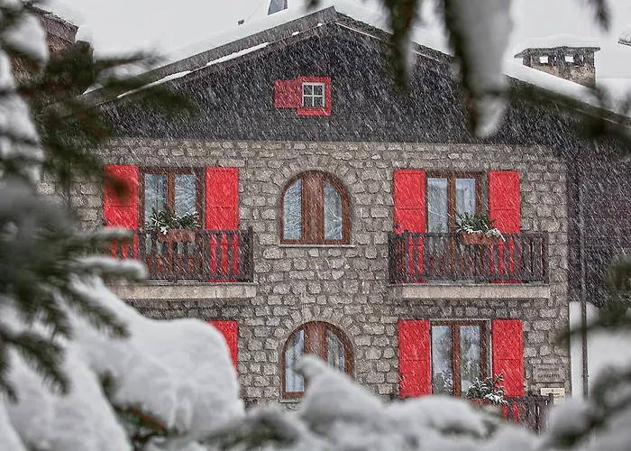 Le Talus Aparthotel 2*